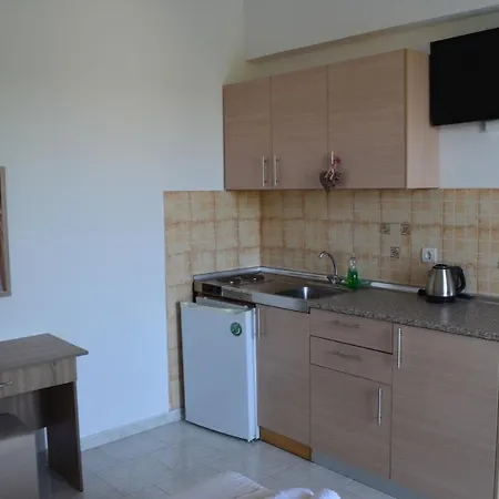 Artemis - Pool And Garden Koskinou