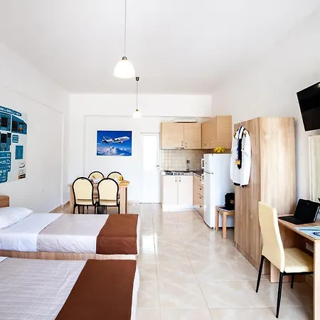 Artemis - Pool And Garden アパート