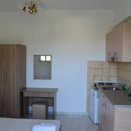 Artemis - Pool And Garden *