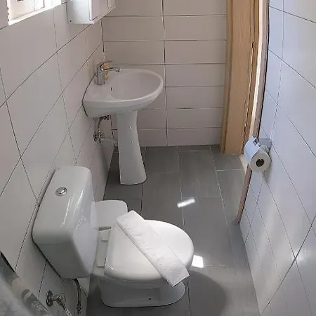 Artemis - Pool And Garden شقة *