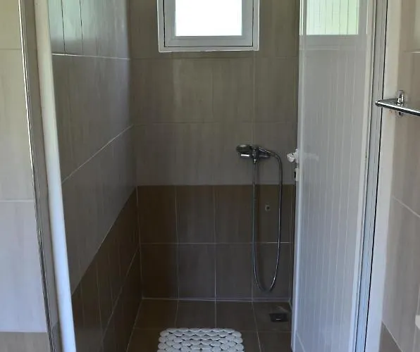 Artemis - Pool And Garden *