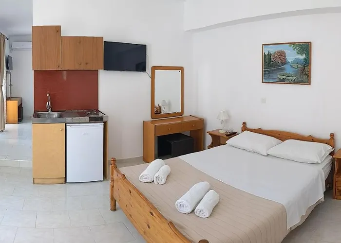 Artemis - Pool And Garden Apartamento