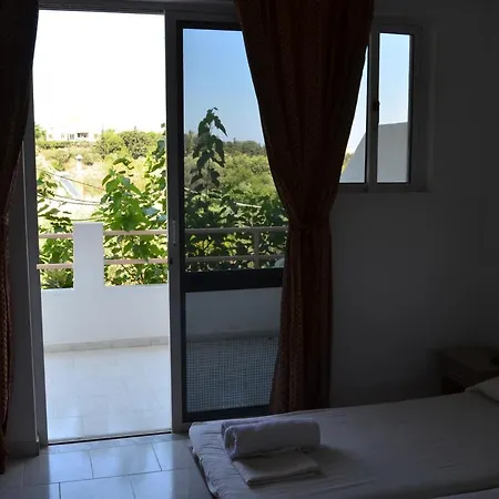 Artemis - Pool And Garden Apartman *