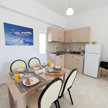 Artemis - Pool And Garden