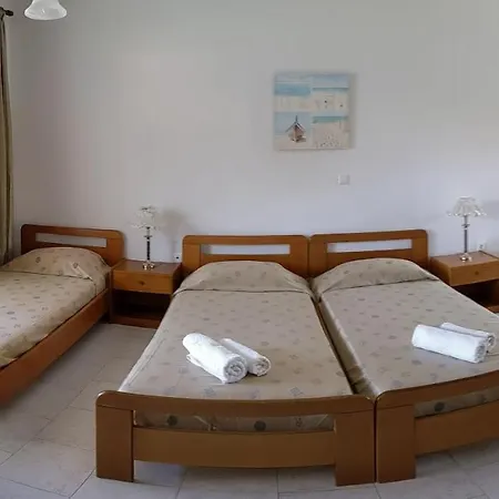 Artemis - Pool And Garden Apartman *