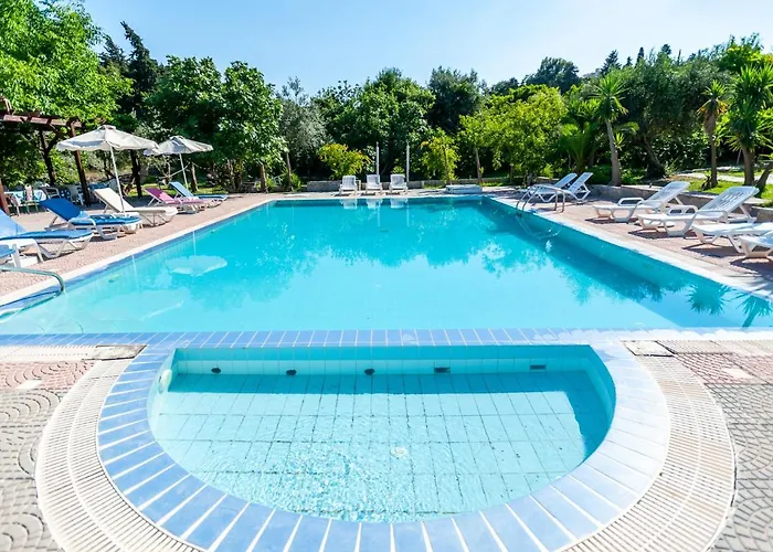 Artemis - Pool And Garden *