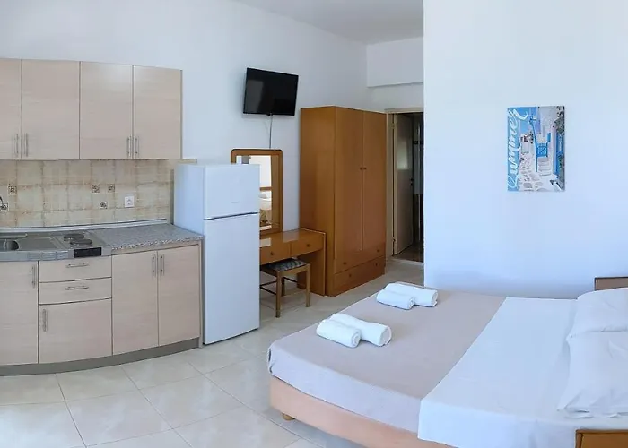 Artemis - Pool And Garden *