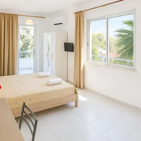 Artemis - Pool And Garden Koskinou (Rhodes)