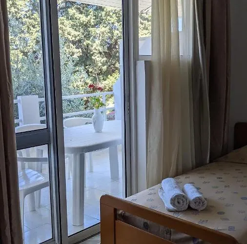 Artemis - Pool And Garden * Koskinou (Rhodes)