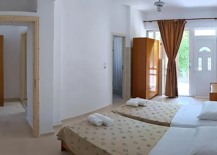 Artemis - Pool And Garden Apartament *